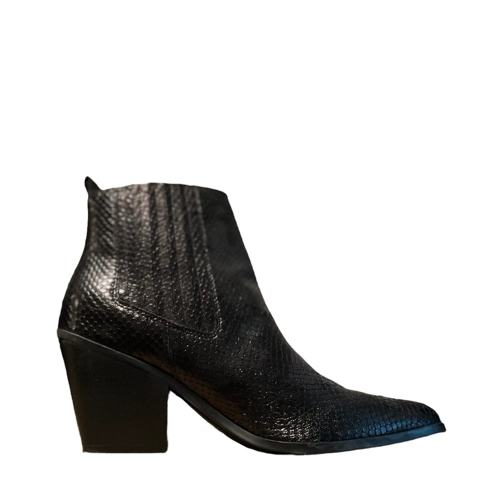 Black boots